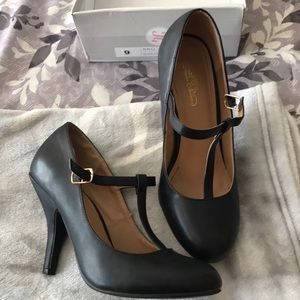 Black Strappy Pumps